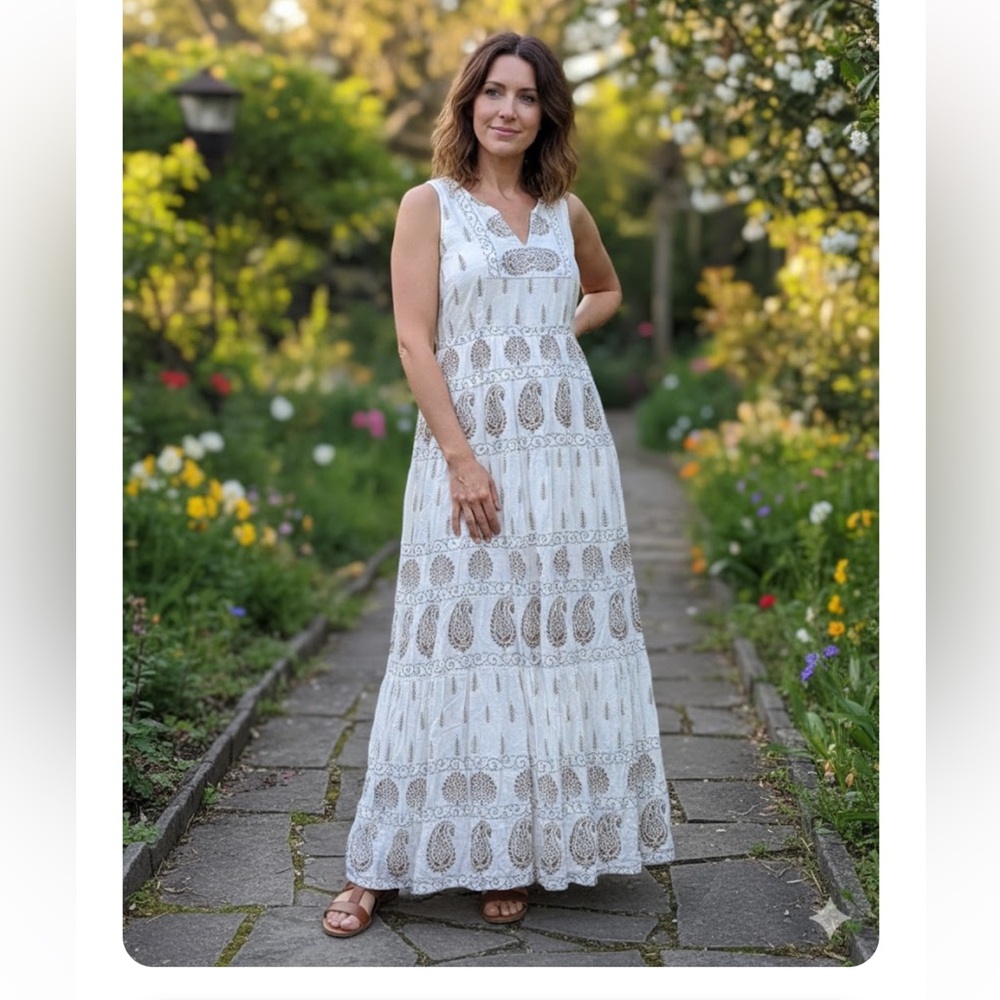 Elegant White and Gray Paisley Maxi Dress